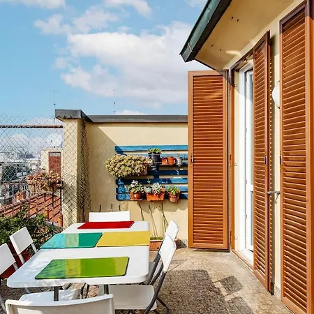 Apartment Center Rooftop With Terrace In Porta Romana Mailand