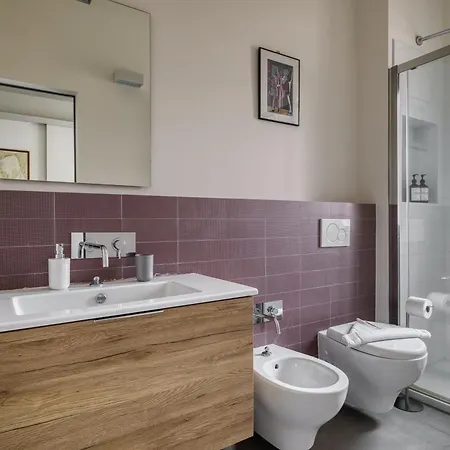 Apartman Large Milan's Navigli - 5 Gu...