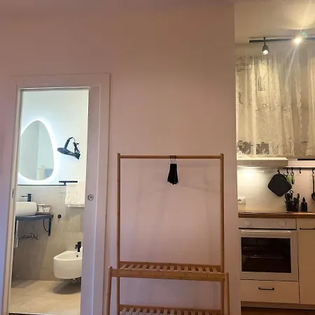 Acasadiimma - Monolocale Design Navigli - Duomo A 10 Minuti - San Siro - Bocconi Apartment *