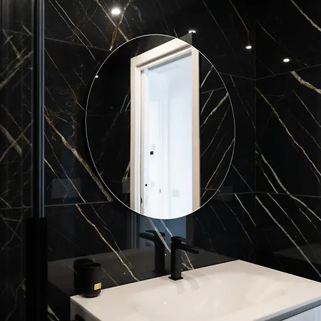 Lusso, Stile E Un Meraviglioso Terrazzo Nel Cuore Di Apartmán Milán