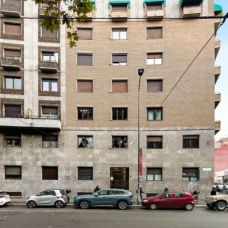 Piola M2-centrale, Ampio E Moderno アパート