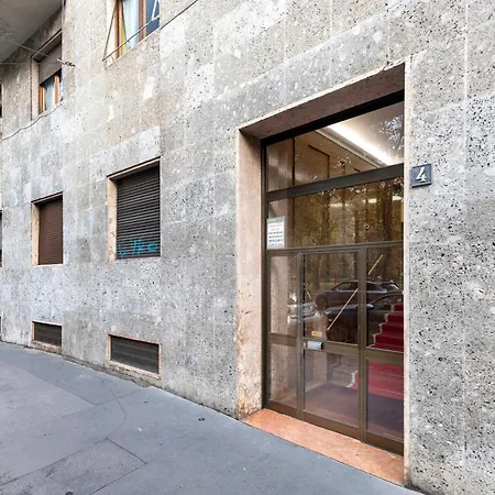 Piola M2-centrale, Ampio E Moderno アパート