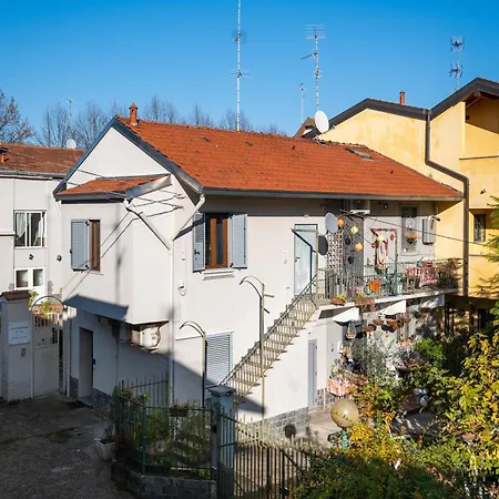 Habesha Flats - A Quiet Retreat Just Steps From The Metro M1