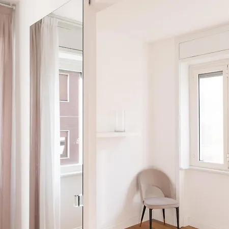 Lusso, Stile E Un Meraviglioso Terrazzo Nel Cuore Di Milán