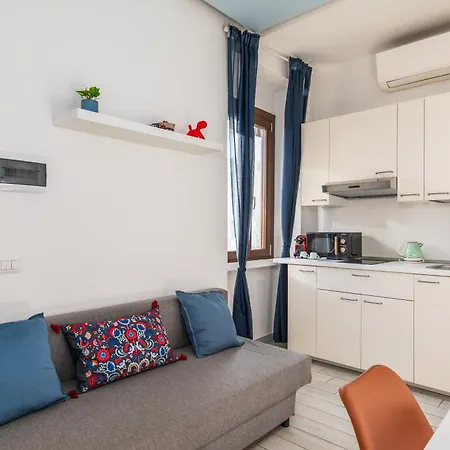 Apartment Habesha Flats - A Quiet Retreat Just Steps From The Metro M1