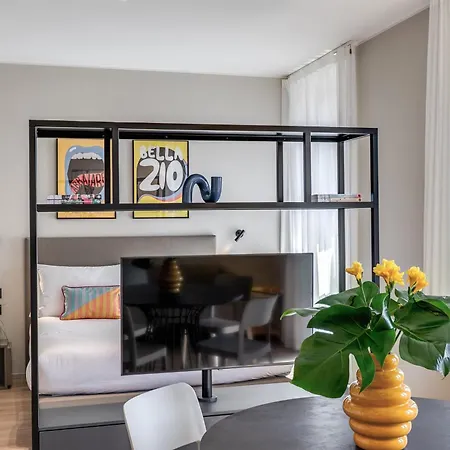 Seety Porta Romana Corte *