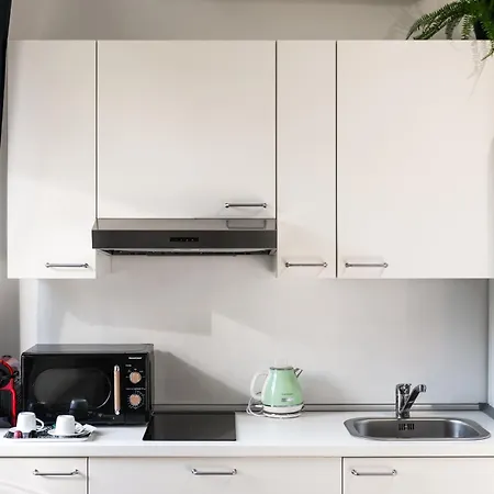 Apartment Habesha Flats - A Quiet Retreat Just Steps From The Metro M1 Mailand