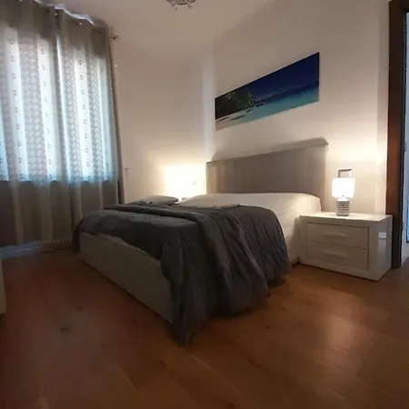 Loft Moderno Zona 8 * Milano