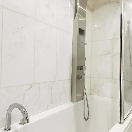 The Boutique - Downtown - Close To Bocconi Апартаменты