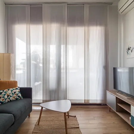 Con Terrazzo Sui Tetti Milanesi