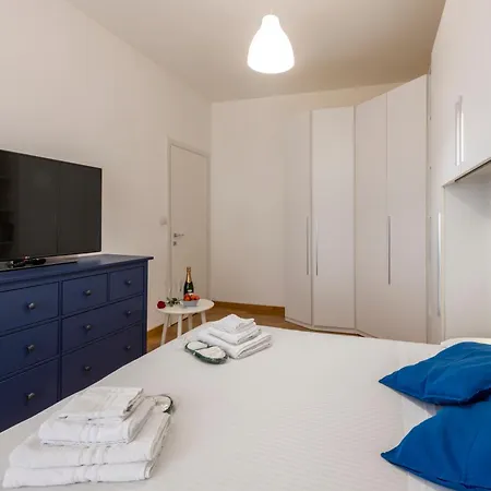 Apartment Bnbutler - Strigelli, 13 - Accogliente Bilocale Con Balcone Milan