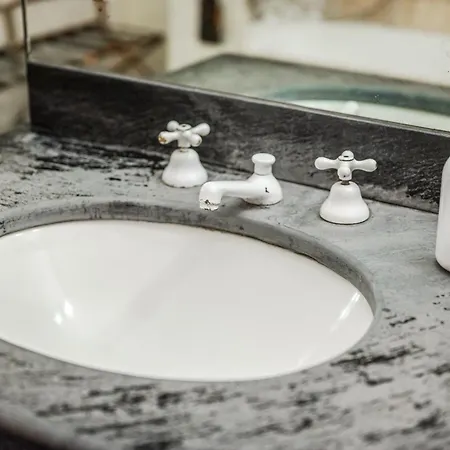 Anglia, Smartstay - Amendola, Fiera, Ospedale San Luca