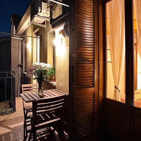 Apartament Skyline In Citta Studi A 1 Minuto Dal Metro Con Terrazzo Wi-fi E Netflix *