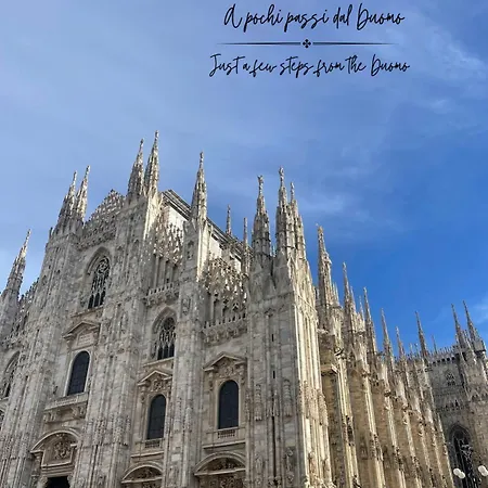 Comecasa 2 Bdr 450mt From Duomo 밀라노