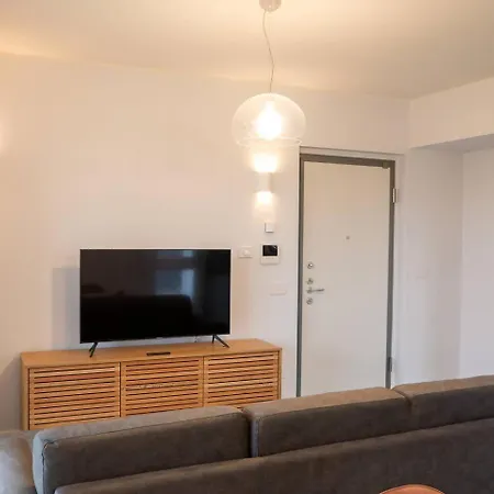 Davide Host Da Giulietta, 20 Min To Duomo Lejlighed *