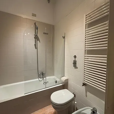 Tinyedward Vendégház *