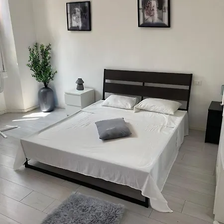 Duomo-garibaldi Apartman