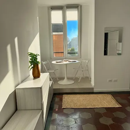 - Duomo Prada ميلان