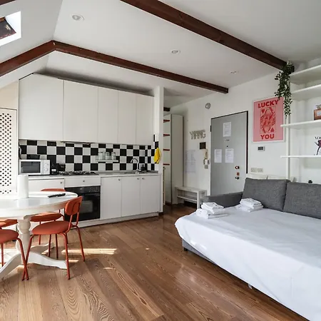 Apartment In Sarpi Vicino Metro M5 *