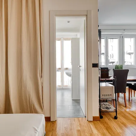 Hostmate - - Lunigiana - Stazione Mailand