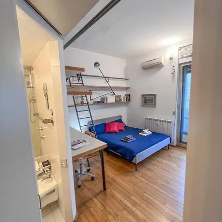 Free Private Parking 120 Mq Duomo 15 A Piedi Apartment Milan