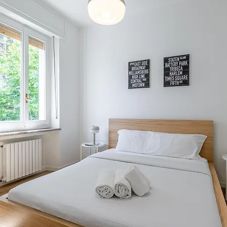 Sambuco1 - Quiet With 2 Double Bedrooms - B Μιλάνο