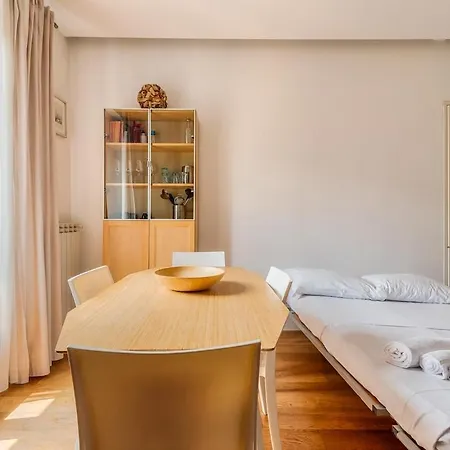 Apartmán Porta Venezia Charme-2km From Centrale-15' Airport *