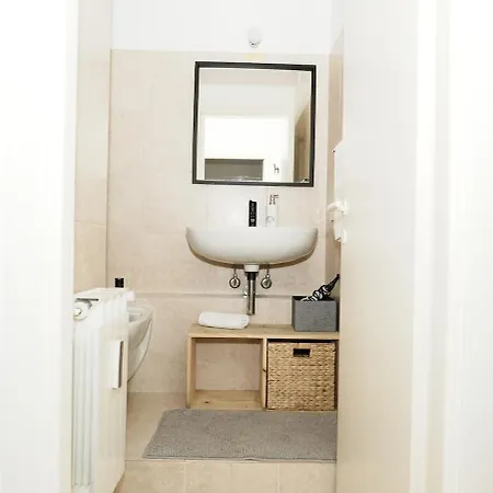 Casaportavenezia - 5 Min M1 And M3 * 밀라노