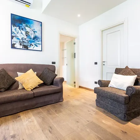 A 300m Dalla Metro Nel Cuore Di Con Wifi Apartmán *