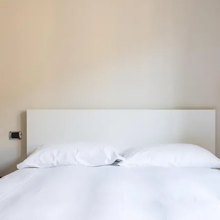 Fusetti Elegante Con Balcone In Zona Navigli 아파트 밀라노