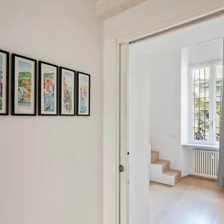 Giusti Two-bedroom Duplex - Arco Della Pace & Sempione Park - Sleeps 5 아파트 밀라노