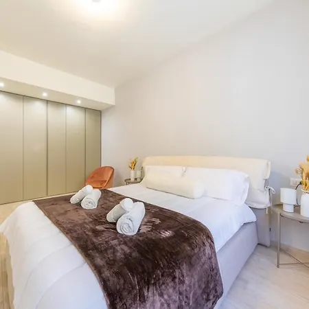 아파트 Elegant 1bdr In The Center, 5 Min From The Duomo *