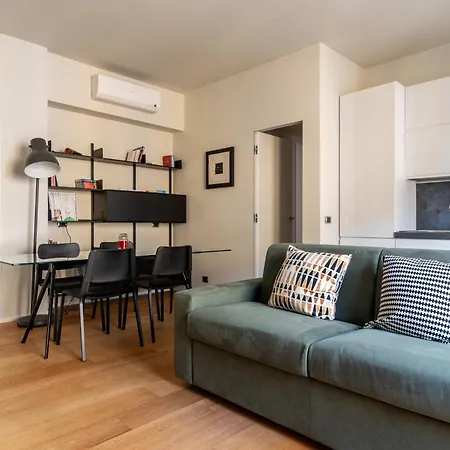 Fusetti Elegante Con Balcone In Zona Navigli Μιλάνο