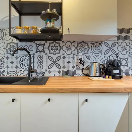 Stylish - M4 Frattini, 15 Mins To Duomo