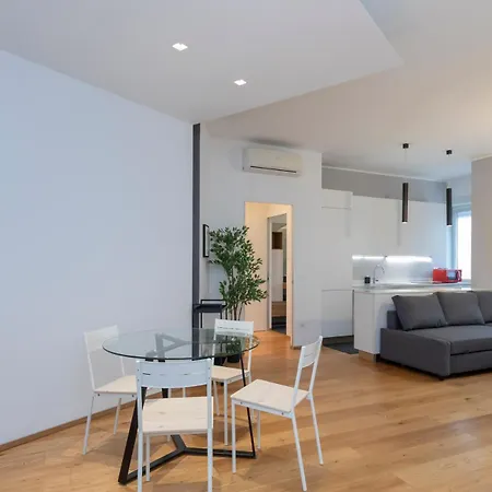 I-host - Bronzino 7 * Milan