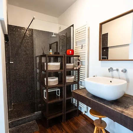 Apartment In Sarpi Vicino Metro M5 Mailand