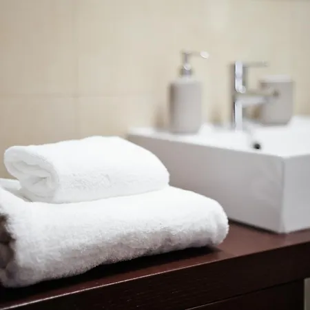 Just Urban - Moderno Trilocale Con Ampio Terrazzo - M4 Tolstoj * מילאנו