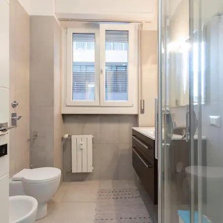 Apartment Gambara M1 - 15 Min To Duomo, Balcony, Ac&wifi