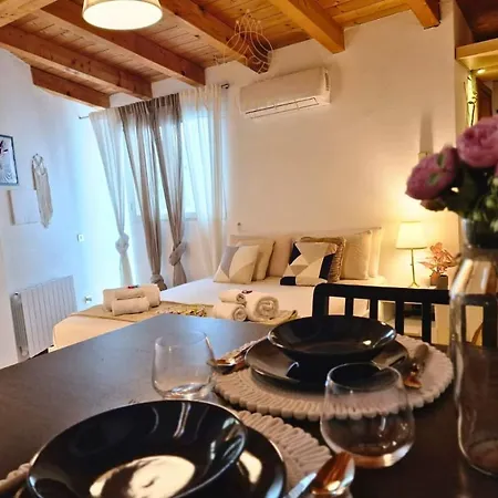 Acasadifranci Attico Con Dehor Privato, Wifi E Metro A 4 Min Da Piedi