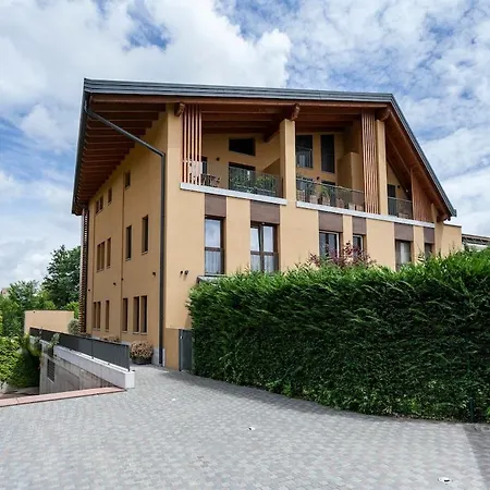 Bocconi-ieo Garden House - Free Parking شقة