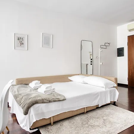 Just Urban - Elegant 1-br In Porta Romana - Duomo 4 Min By M3 Appartement