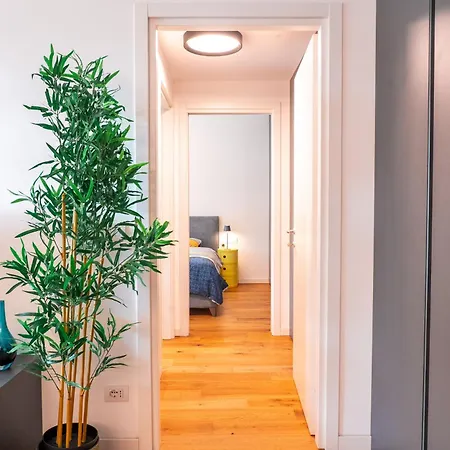 Crespi Terrace, Private Parking, A Few Steps From The Metro Milano