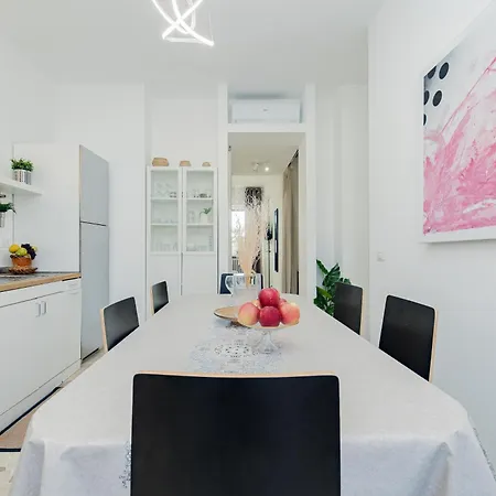 Appartement Inmilanis Porta Venezia - Con 3 A 10 Min Dal Duomo Milaan