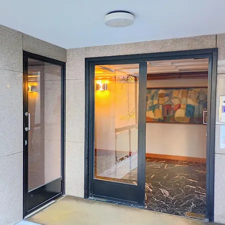 Casa Ferretti - Corso Garibaldi * Milano