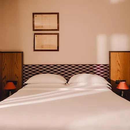 Aethos Hotel Milan Hotel 5*