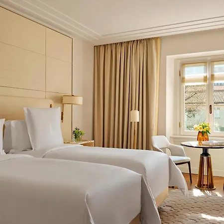 Four Seasons Hotell