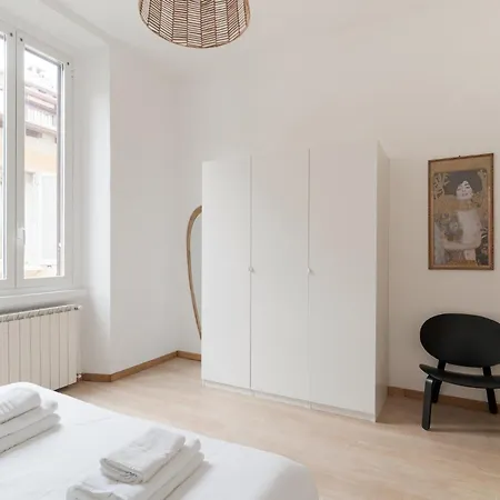 Appartamento Guesthost - Porta Garibaldi White Flats