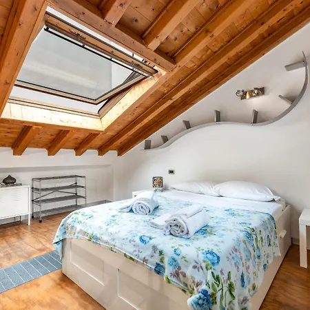 Apartamento A Loft - Metro Centro- 5 Posti