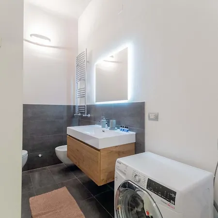 Moda Porta Romana M3 Lodi Tibb Self-check-in 公寓