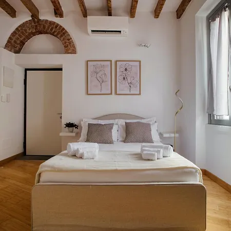 דירה Navigli Modern In Design Area By Mastery מילאנו